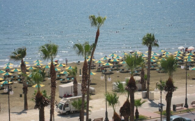 Larnaca Bay Suites