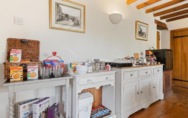 Guiting Guest House