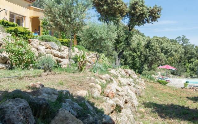 Secluded Villa in Lorgues With Private Pool