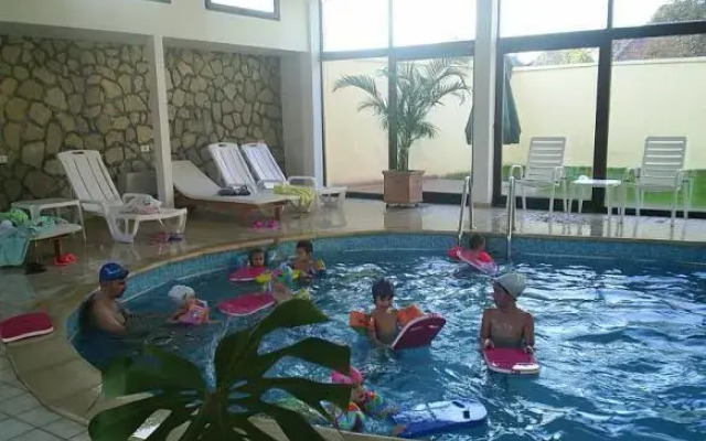 Pension Nasul Si Prietenii