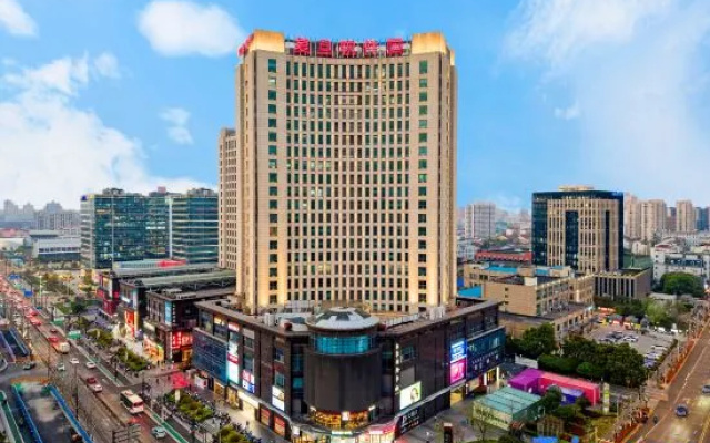 Waiting Century Hotel (Shanghai North Bund Longchang Road Subway Station) – Outside – Shanghai