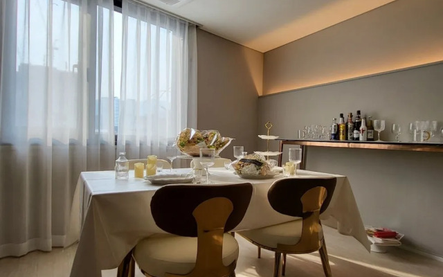 SeoMyeon Denvasta Central Hotel