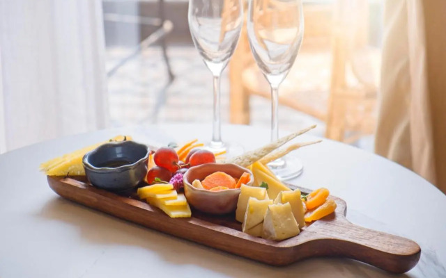 Mademoiselle Boutique Resort and Cafe