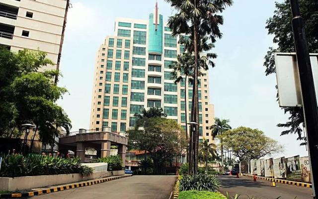 Spacious And Strategic Location 3Br At Kondominium Regensi Apartment