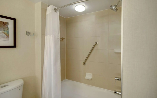Embassy Suites by Hilton Jacksonville Baymeadows