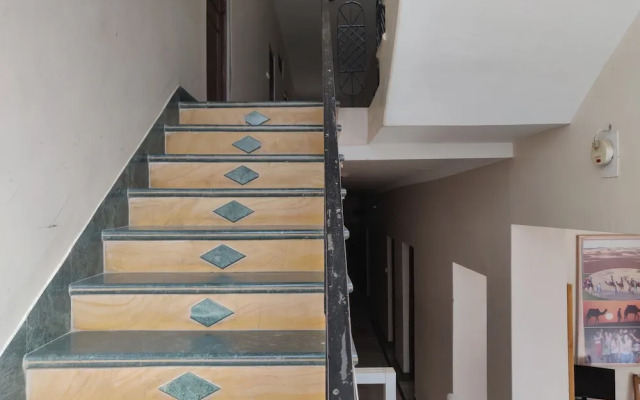 Hotel Leela Nikunj