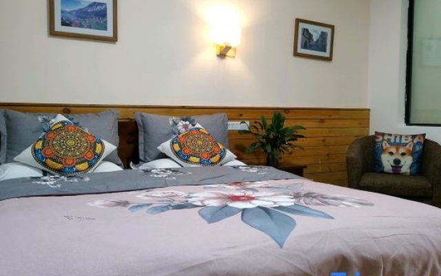 Ancient City Yishan Mingyue Inn – Guest Rooms – Dali