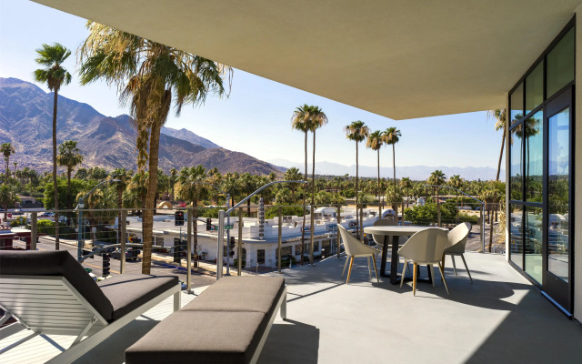 Thompson Palm Springs, by Hyatt