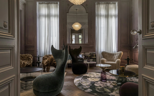 Yndo Hotel