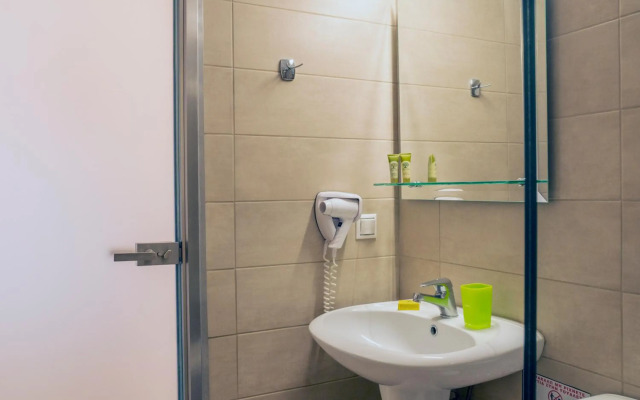 Hotel Loukas Vrachos