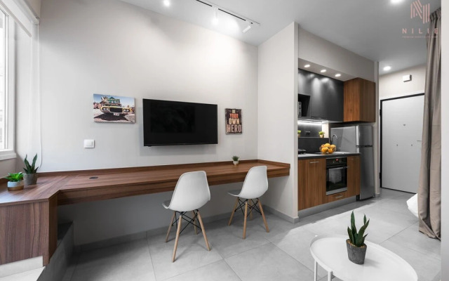 Big Apple, Nilie Hospitality MGMT
