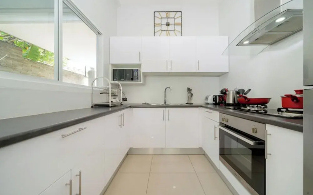 Elegant 3BR Pool Villa Sara near NaiHarn