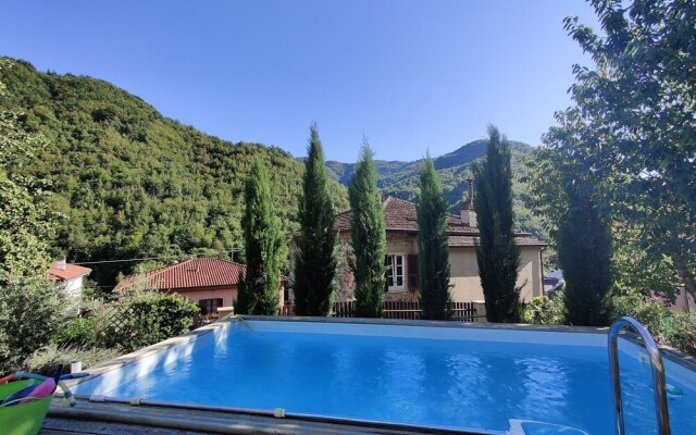 Impeccable, Stylish 4-bed Villa in Bella Crespiano