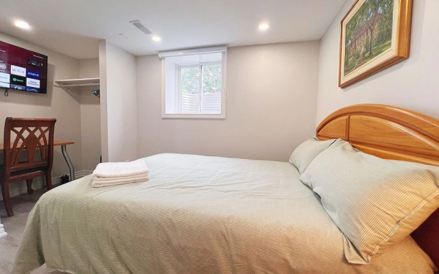 Cozy Rooms Near Subway