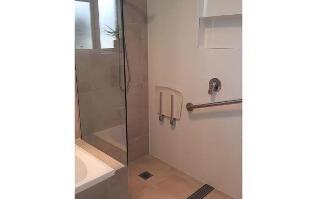 Number 4 at 27 South Street