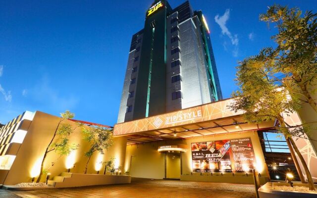 Hotel ZIP STYLE - Adults Only