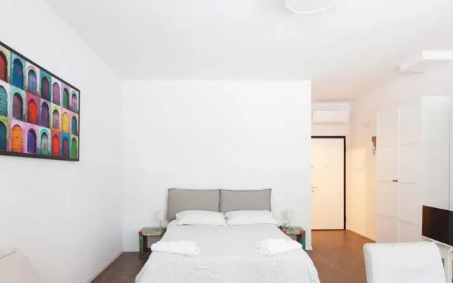 Largo Molina Studio I by Wonderful Italy