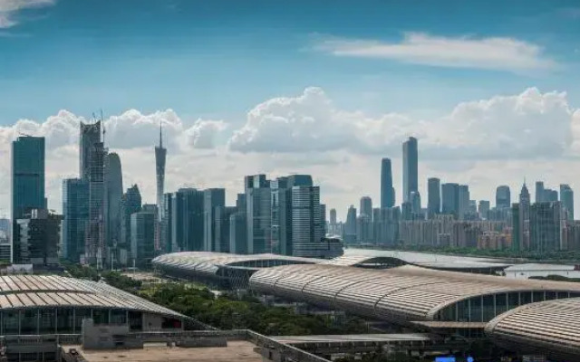 The RITZ HOTEL (Guangzhou Pazhou Exhibition Center Branch)