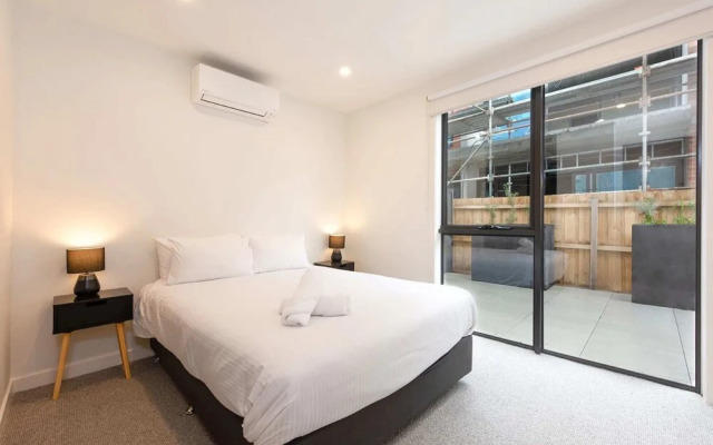 Stylish 3 Bedroom With Free Parking