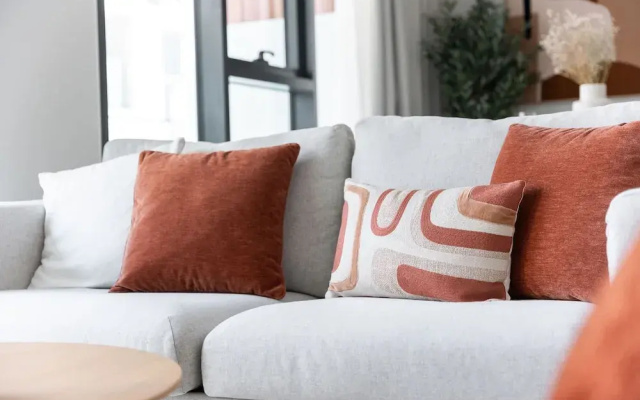 Contemporary 2BR in Azizi Greenfield - Meydan