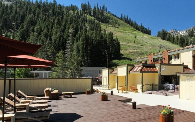 Red Wolf Lodge at Olympic Valley