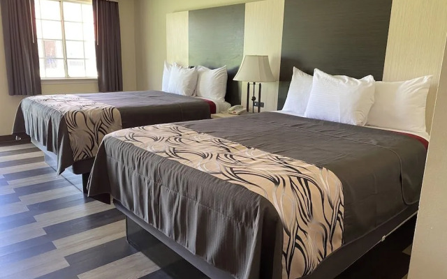 Regency 7 Motel