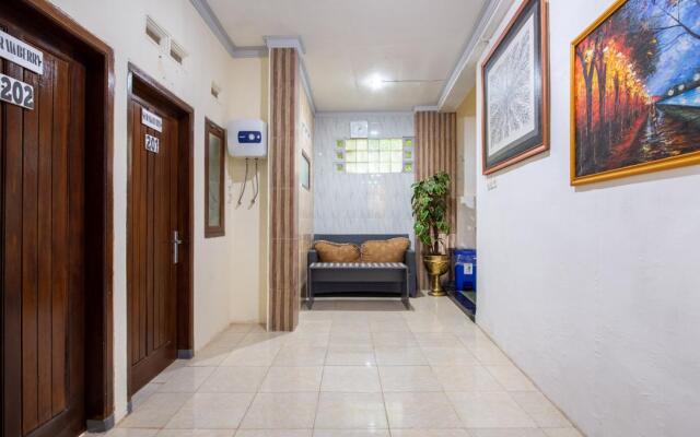 RedDoorz Plus near Balai Kota Batu 2