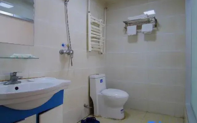Dongxing Business Hotel