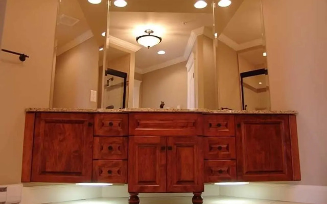 Crown Mansion Boutique Hotel & Villas