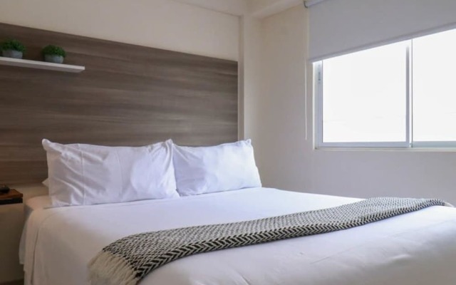 w Beautiful 1BR w AC Near Central Restaurante