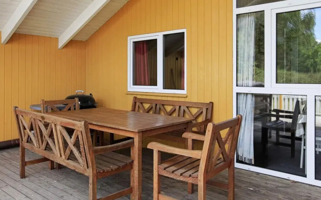 6 Person Holiday Home in Ansager