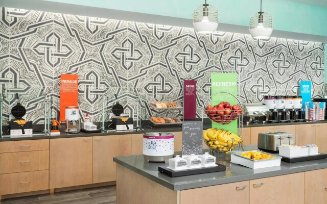 Hampton Inn & Suites Santa Monica