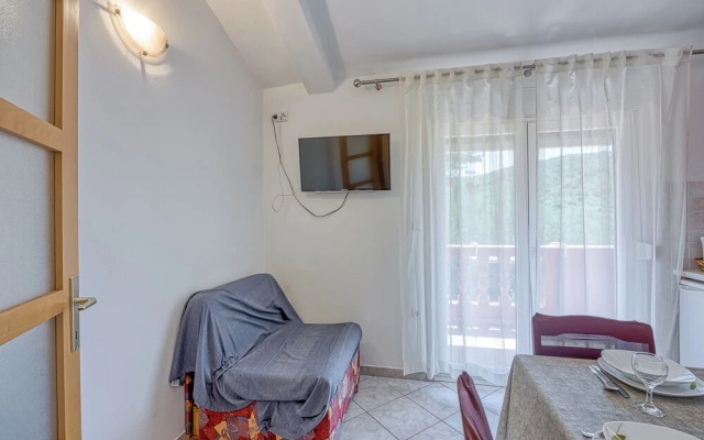 Apartment 50 Meters From Sea in Pasman A3