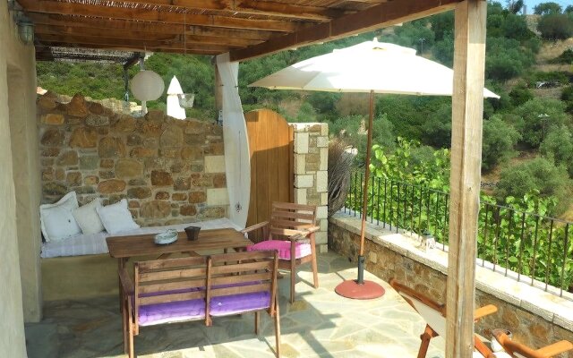 Lithea Villas and Studios by the Sea