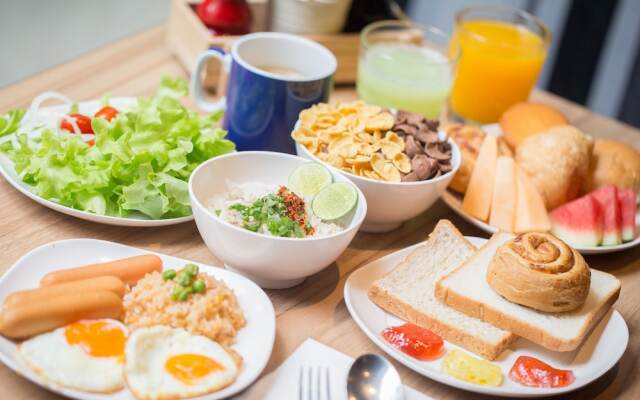 Holiday Inn Express Bangkok Sathorn