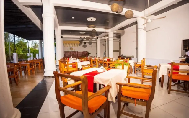 Diani Resort & Apartments