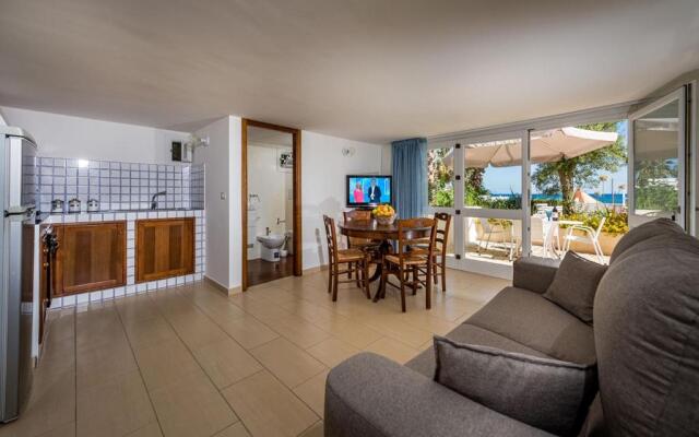 BLU OLTREMARE 50 mt Spiaggia Playa