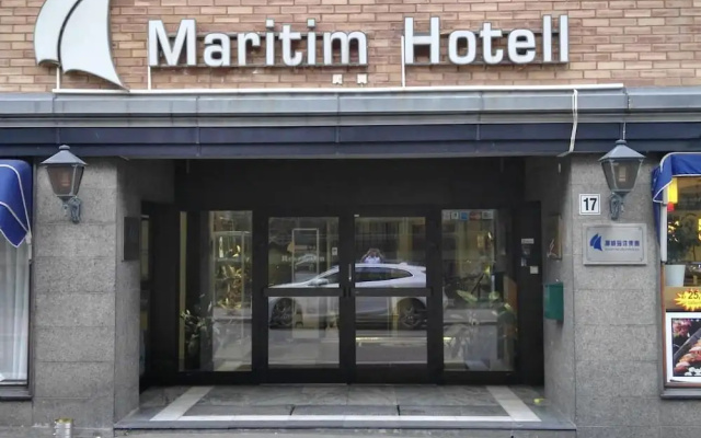 hotelImage