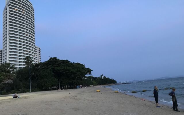 Yaka Hotel - Pattaya