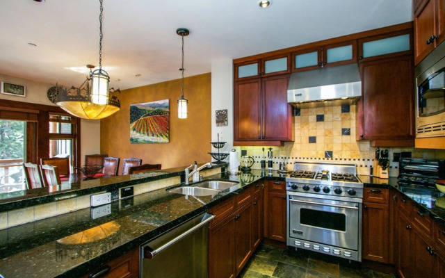 Juniper Crest Townhomes at Mammoth Lakes