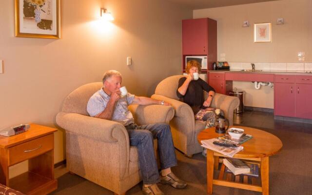 Balmoral Lodge Motel