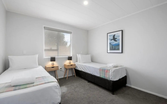 Relax at Richmond Heights