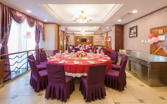 Xinyuan Hot Spring Hotel
