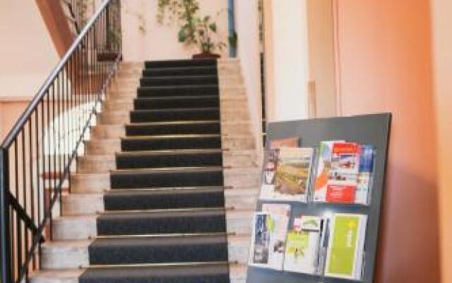 Veli Joze Hotel