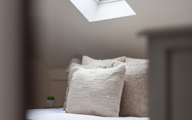 5 Bed Apartment in Clapham