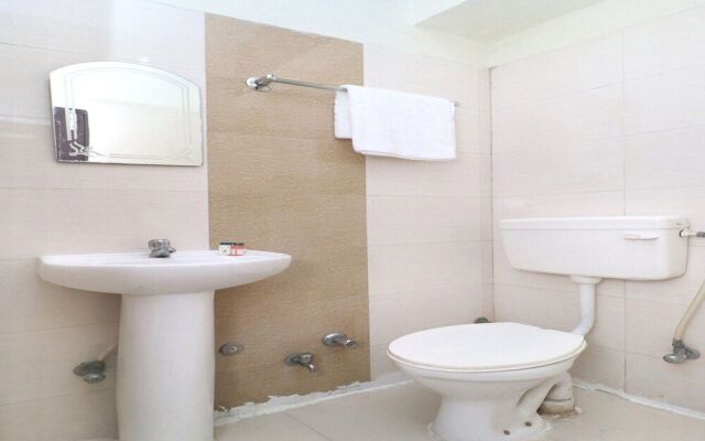 OYO 14860 Hotel Silver Star