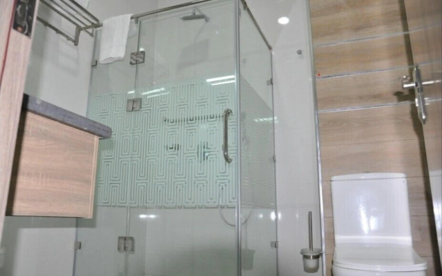 Springhill Hotel & Suites