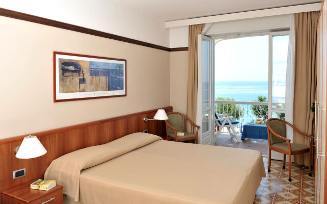 Pietra di Luna Hotel