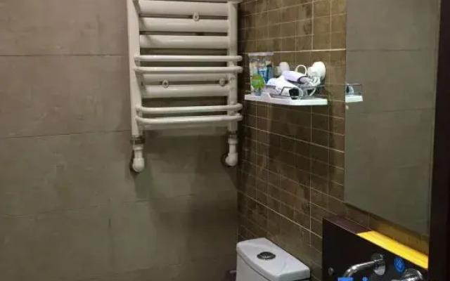 Junggar Hotel (Urumqi Medical College)