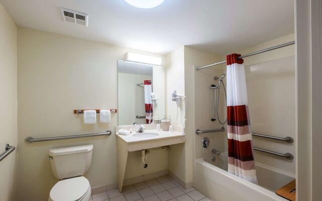 Red Roof Inn Hendersonville